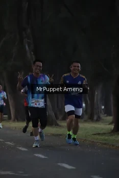 Runner Photo 4312660