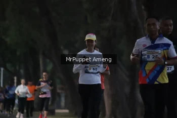 Runner Photo 4312700