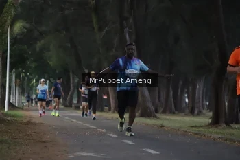 Runner Photo 4312725