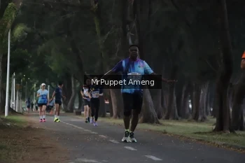 Runner Photo 4312729