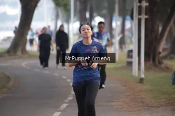 Runner Photo 4312857