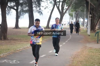 Runner Photo 4312865