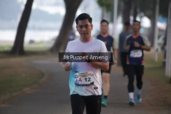 Runner Photo 4312872