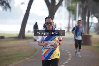 Runner Photo 4312882