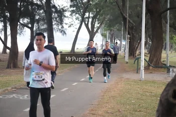 Runner Photo 4312883