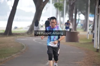 Runner Photo 4312893