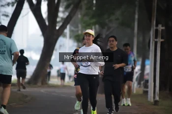 Runner Photo 4312918