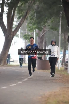 Runner Photo 4313066