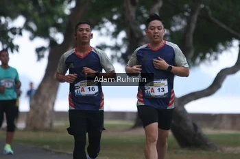 Runner Photo 4313068