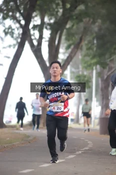 Runner Photo 4313070