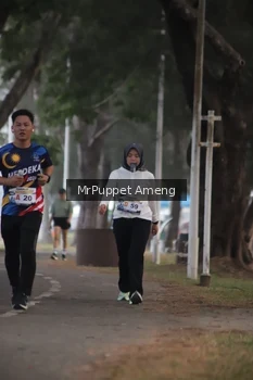 Runner Photo 4313077