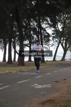 Runner Photo 4313088
