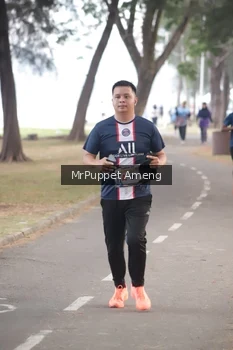 Runner Photo 4313098