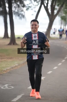 Runner Photo 4313100