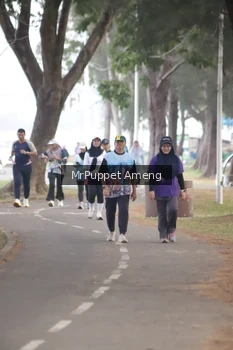 Runner Photo 4313104
