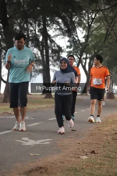 Runner Photo 4313120