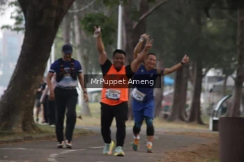 Runner Photo 4313130