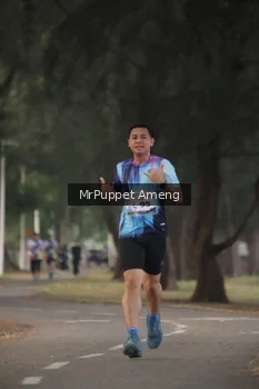 Runner Photo 4313142