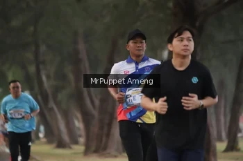 Runner Photo 4313157