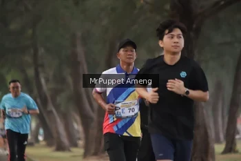 Runner Photo 4313163