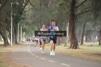 Runner Photo 4313173