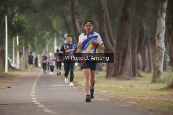 Runner Photo 4313183