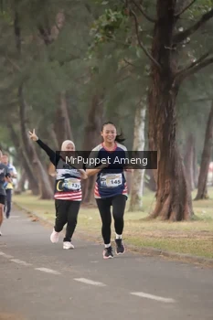 Runner Photo 4313204