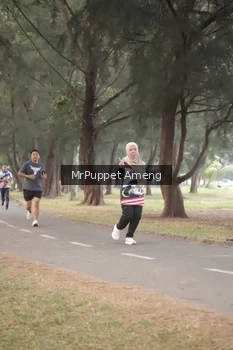 Runner Photo 4313211