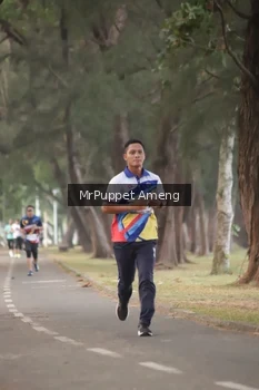 Runner Photo 4313213