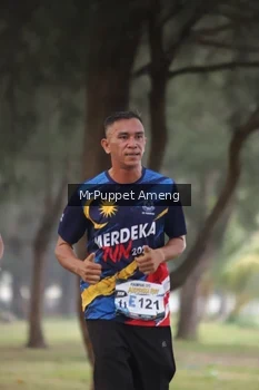 Runner Photo 4313239