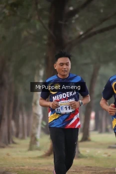 Runner Photo 4313240
