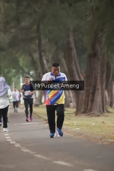 Runner Photo 4313247