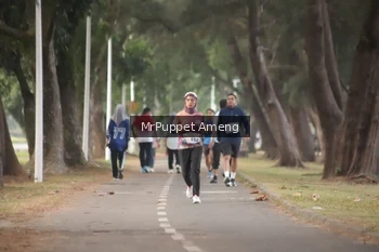 Runner Photo 4313260