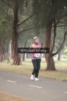 Runner Photo 4313270