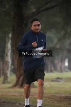 Runner Photo 4313277