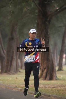 Runner Photo 4313298