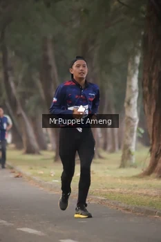 Runner Photo 4313299