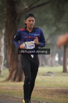 Runner Photo 4313300