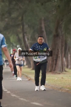 Runner Photo 4313327