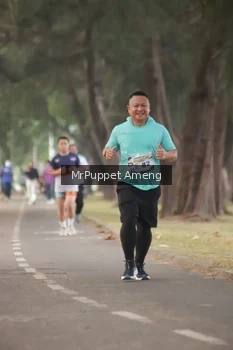 Runner Photo 4313348