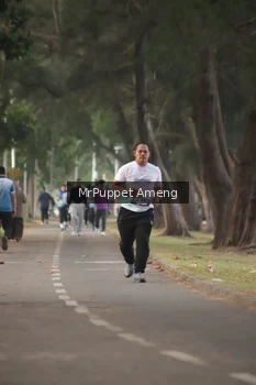 Runner Photo 4313349