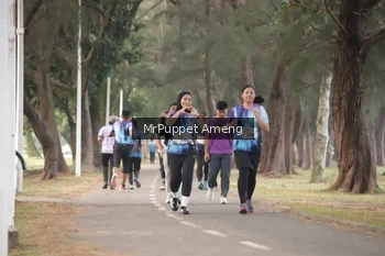 Runner Photo 4313365