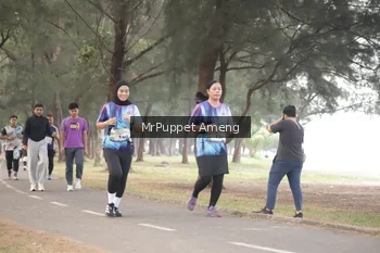 Runner Photo 4313369
