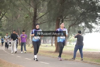 Runner Photo 4313370