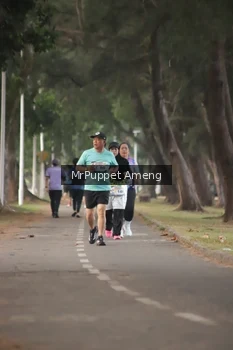 Runner Photo 4313377