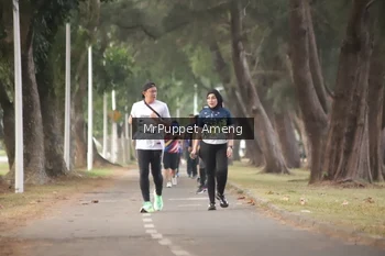 Runner Photo 4313385