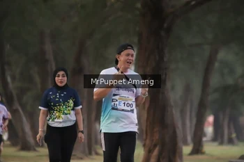 Runner Photo 4313397