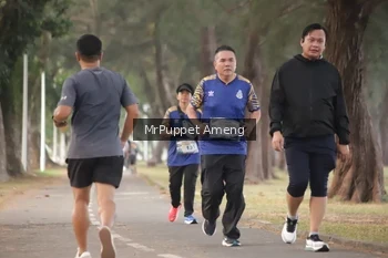 Runner Photo 4313422