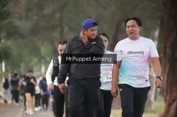 Runner Photo 4313429