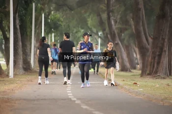 Runner Photo 4313462